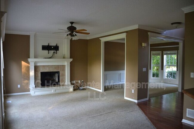 Foto del edificio - 15914 S Clairborne St