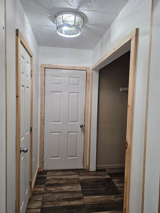 Building Photo - 5679 Hickory Fork Rd