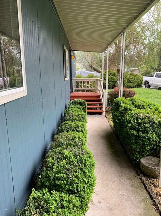 Foto del edificio - Great single Level home!