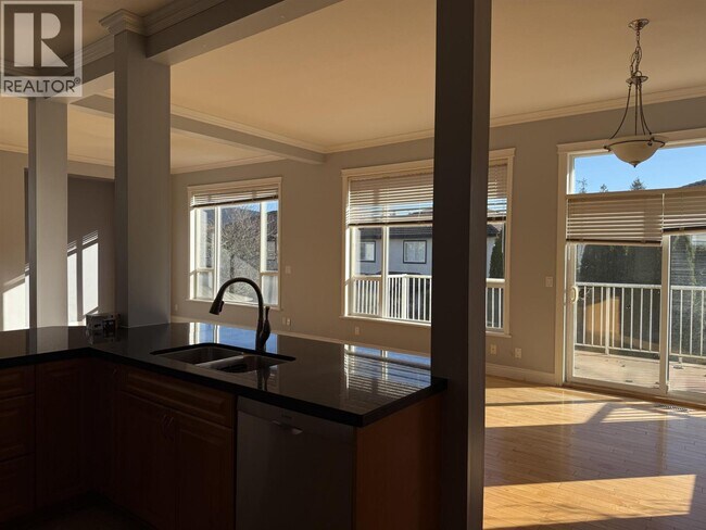 Photo du bâtiment - 2065 Berkshire Crescent