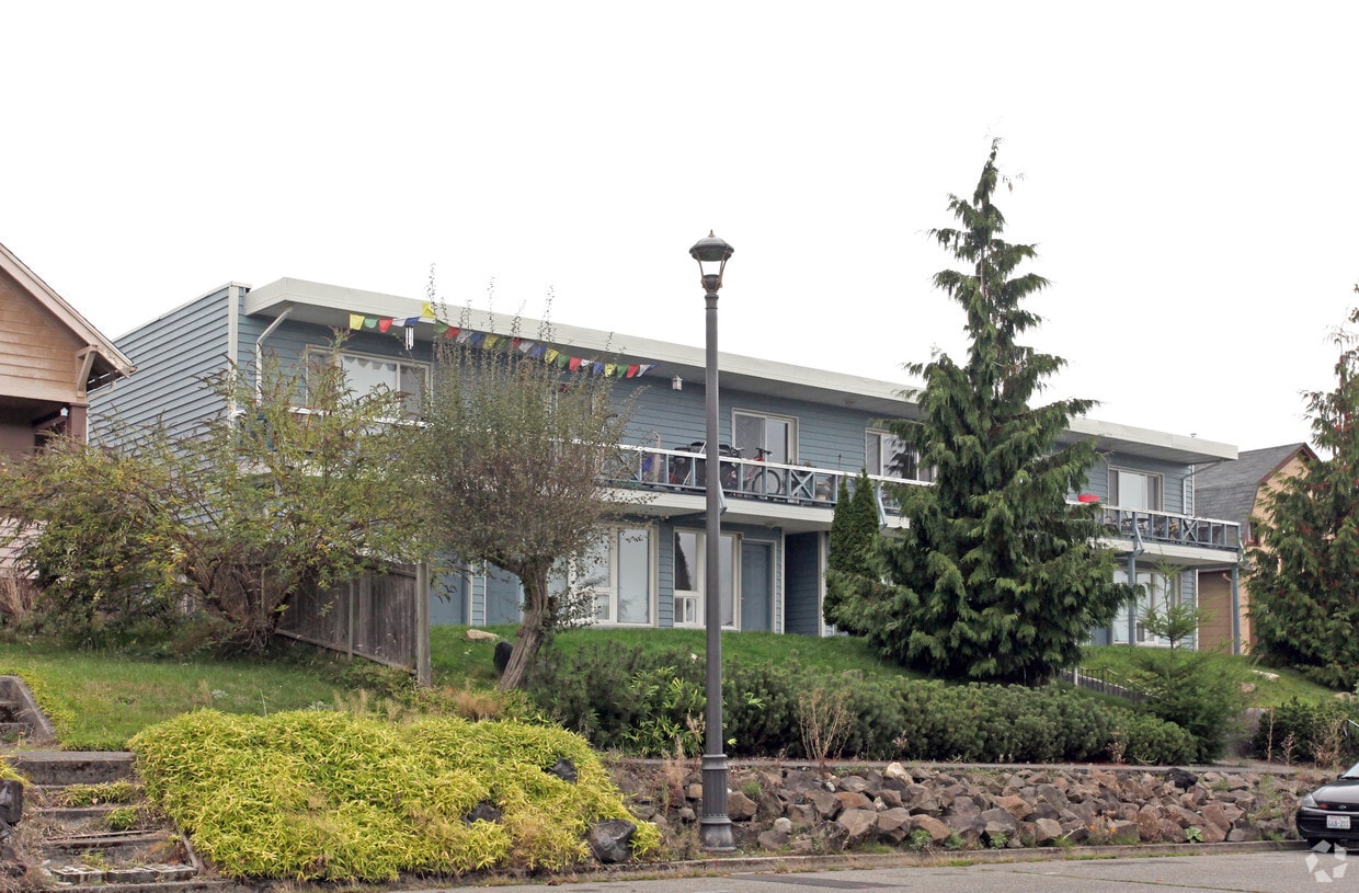 5124 N Highland St, Ruston, WA 98407 Apartments in Ruston, WA