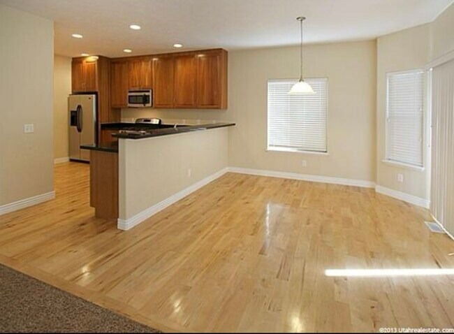 Foto del edificio - 288 Snowy River Ct