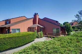 Building Photo - 250 Ridgedale Ave