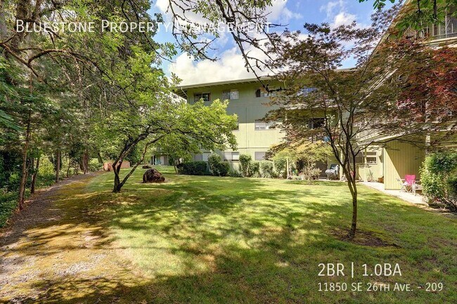 Foto del edificio - 2nd Floor 2 Bedroom - Great views of Kello...