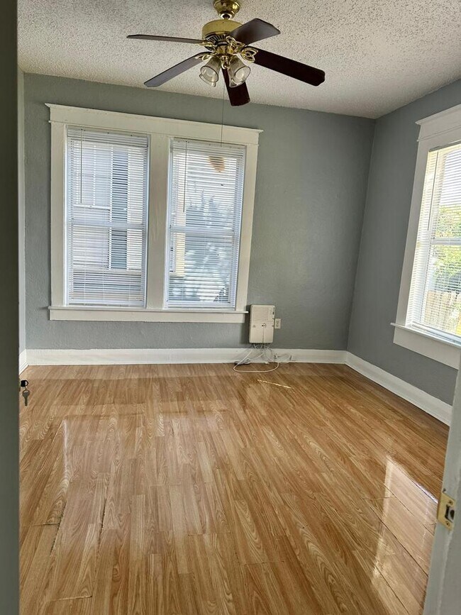 Foto del edificio - 2701 N 18TH St