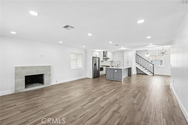 Foto del edificio - 17151 Hague Ln