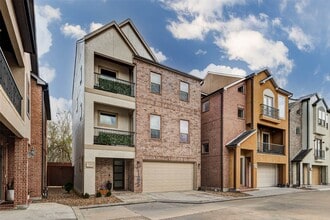Building Photo - 11005 Upland Forest Dr
