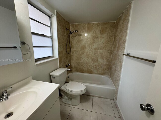 Building Photo - 7725 SW 86th St