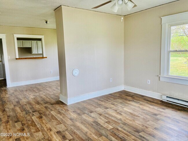 Building Photo - 123 N Carolina Hwy 343 S