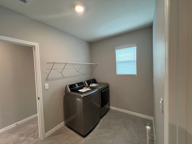 Building Photo - 33690 Garden Sage Isle