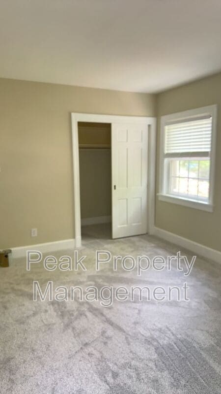 Building Photo - 6623 Wexford Ln