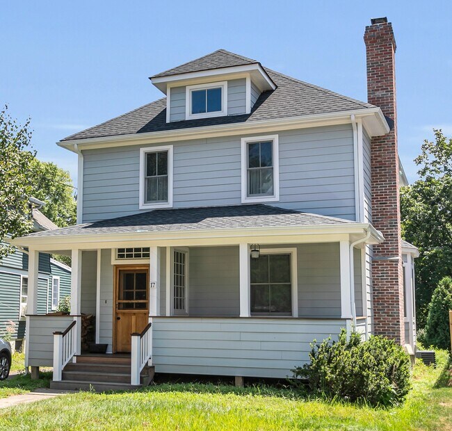 Building Photo - 17 Brown Pl