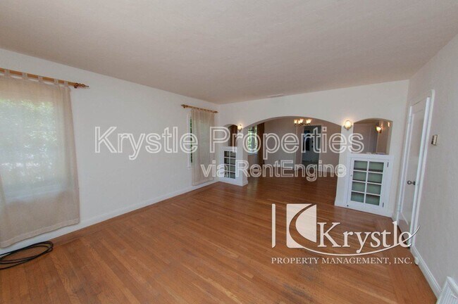 Foto del edificio - 1722 Sacramento St