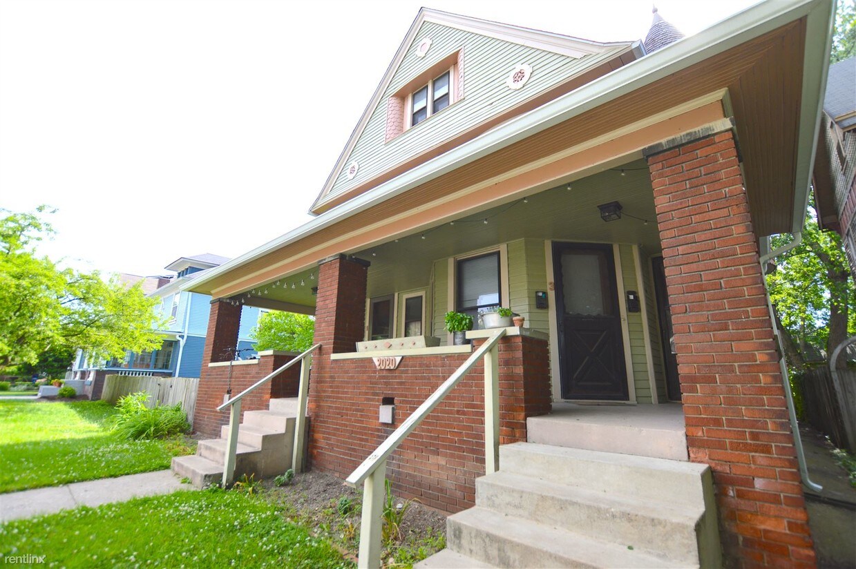 Primary Photo - 2020 N Delaware St