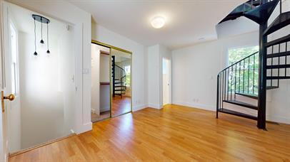 Building Photo - Bright 2BR/2BA in Russian Hill – Steps fro...