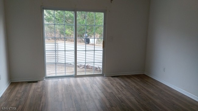 Building Photo - 304 Falcon Ridge Way S