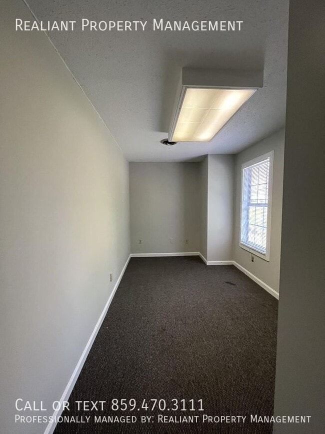 Building Photo - 405 N Lexington Ave