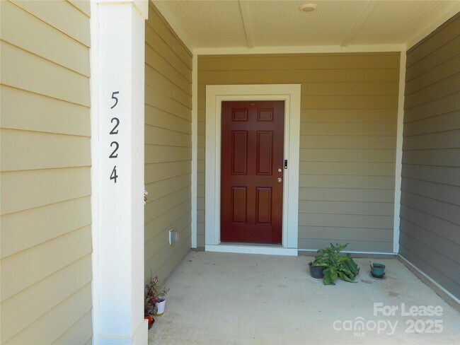 Building Photo - 5224 Maynard Hl Dr