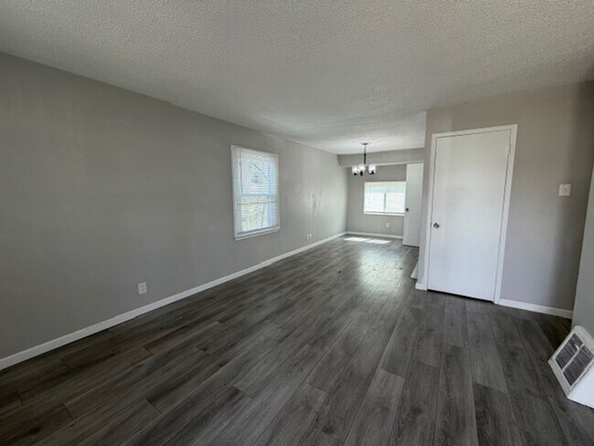 Foto del edificio - Lovely 3 Bedroom / 1 Bath for Rent - Section 8 Welcome