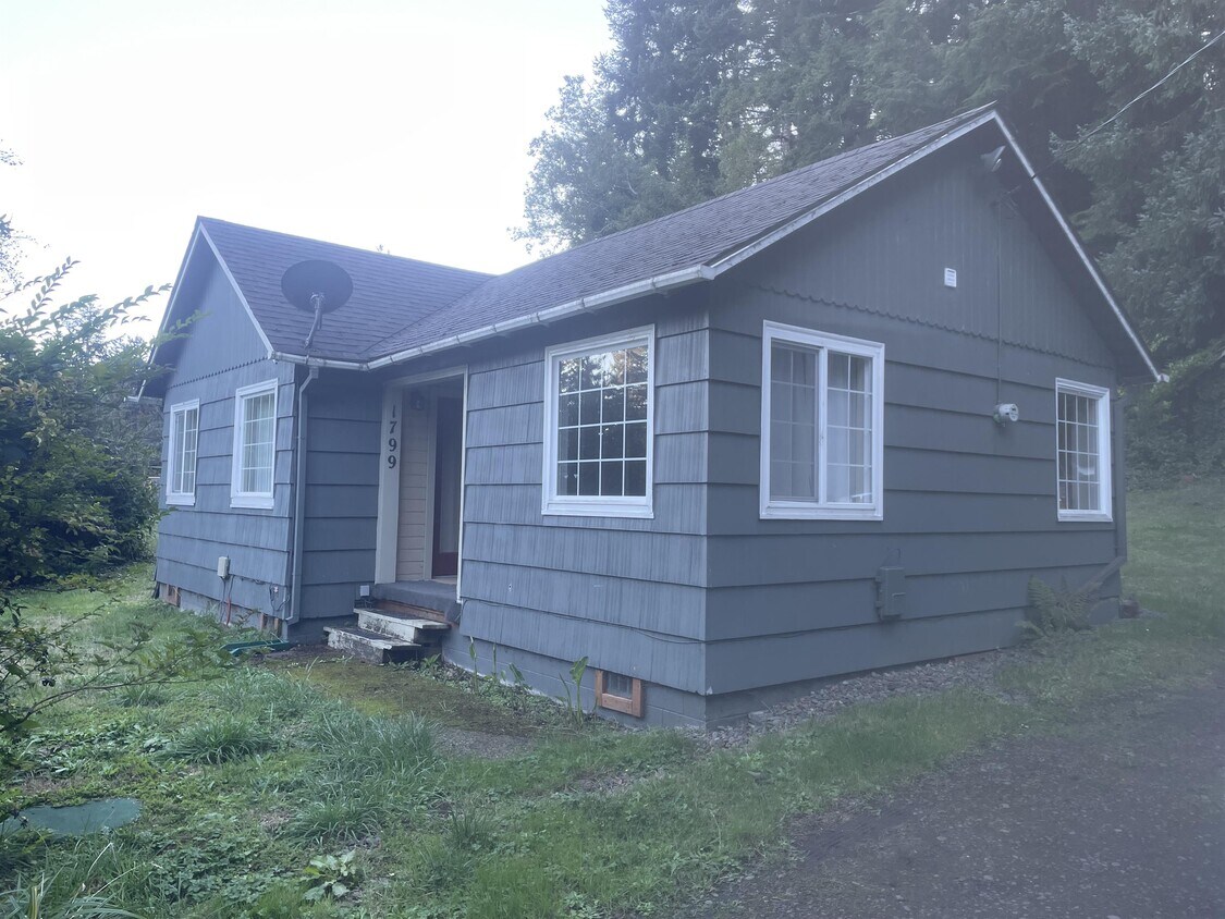 1799 Alsea Hwy, Waldport, OR 97394 House Rental in Waldport, OR