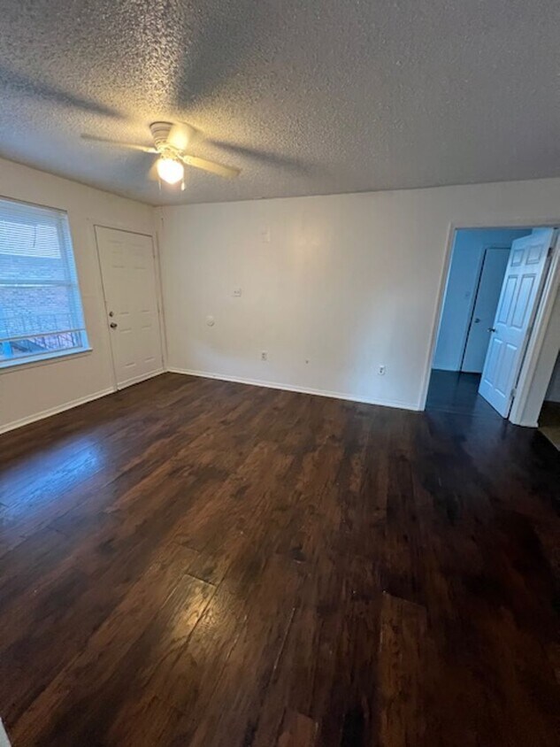 1140 W Shilo Dr Unit C, Baker, LA 70714 Room for Rent in Baker, LA