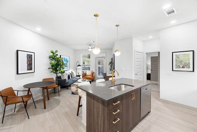 Building Photo - Special Offer: Up to 6 Weeks Free Rent!