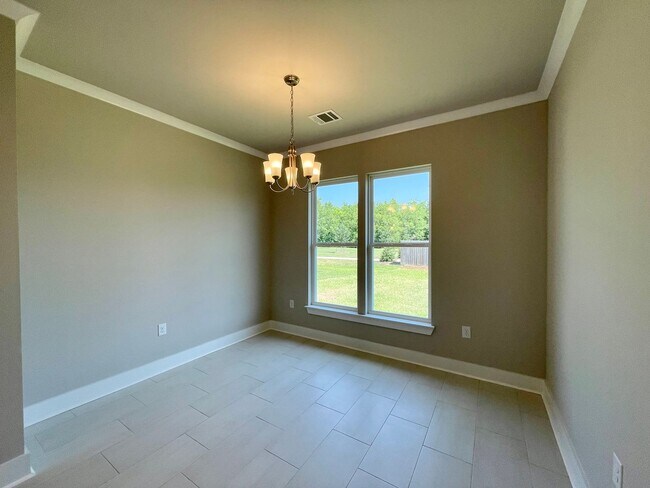 Foto del edificio - Beautiful home In Ascension!
