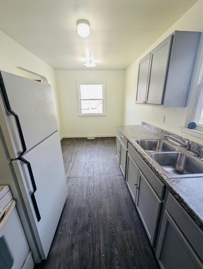 Foto del edificio - 2513 Lester St