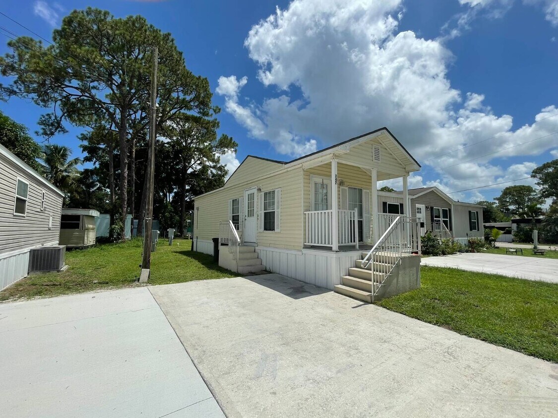 Foto principal - 11500 SW Kanner Hwy
