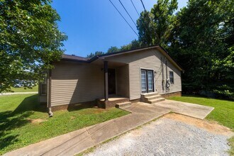 Building Photo - 1487 Nichols Dr