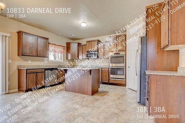 Building Photo - 10833 Darneal Dr