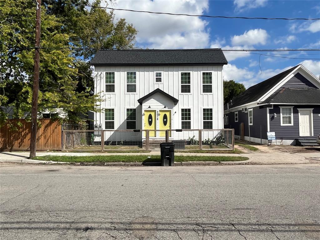 2018 Fulton St Unit 2, Houston, TX 77009 Room for Rent in Houston, TX