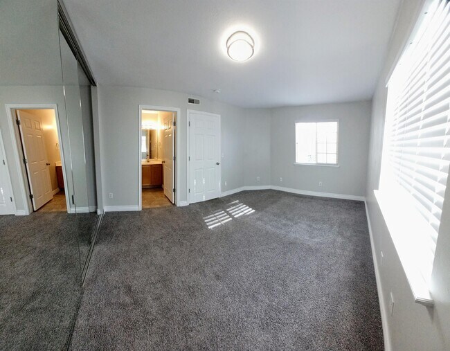 Building Photo - 1765 W 1200 N