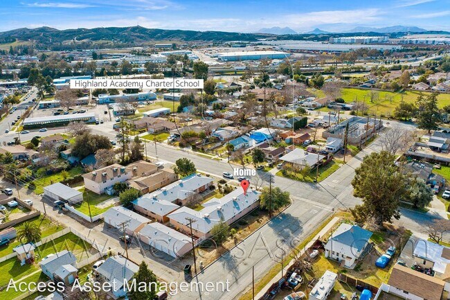 Foto del edificio - 876 Wellwood Ave