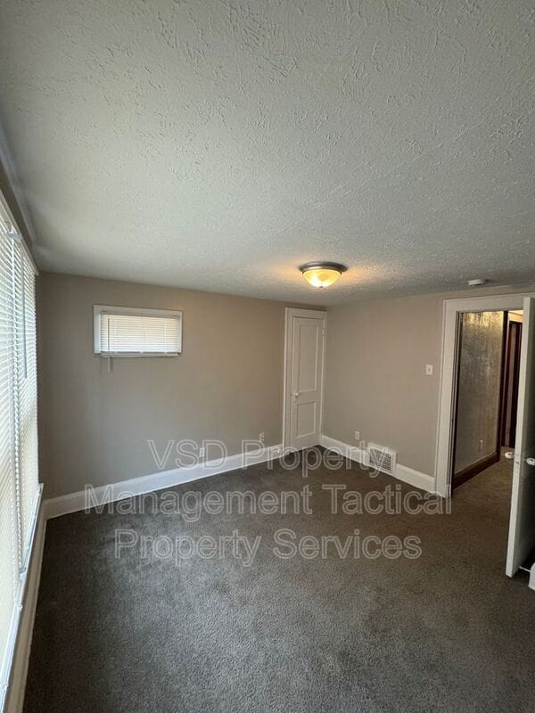 Foto del edificio - 2078-2018 18th St SW