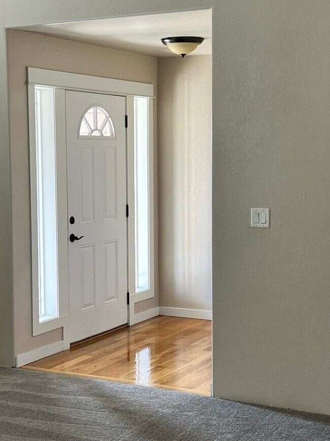 Foto del edificio - 6508 Jordon Jct