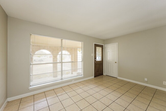 Foto del edificio - 4301 Shiloh Dr