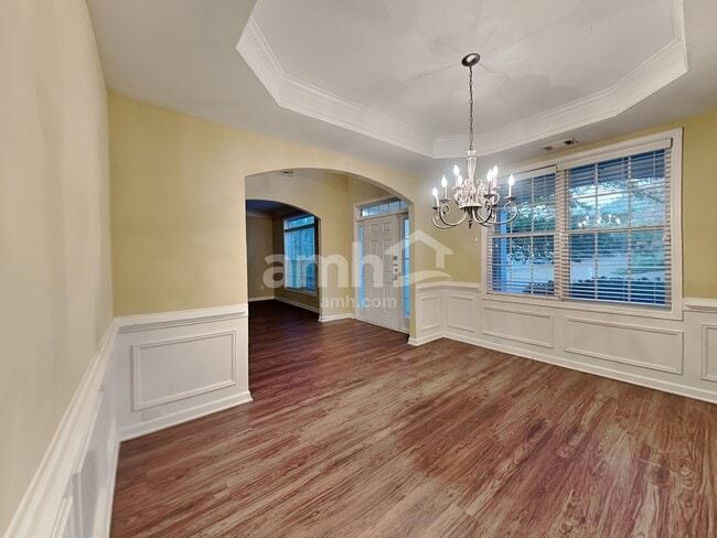 Foto del edificio - 1319 Station Ridge Dr