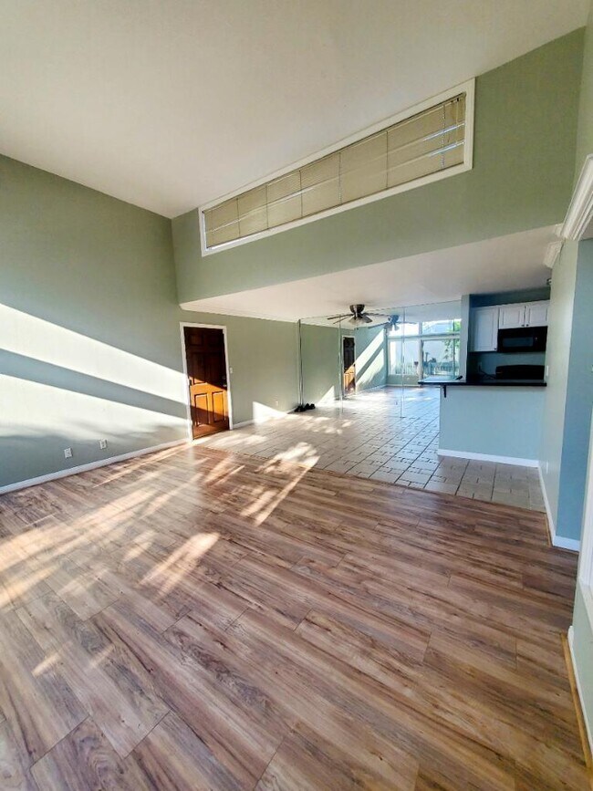 Foto del edificio - 5700 Etiwanda Ave