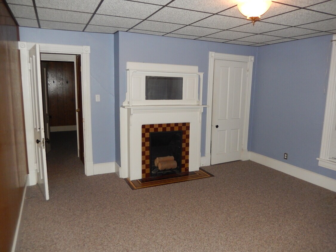 Primary Photo - 820 Liberty St