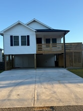 Building Photo - 213 W Palmetto St