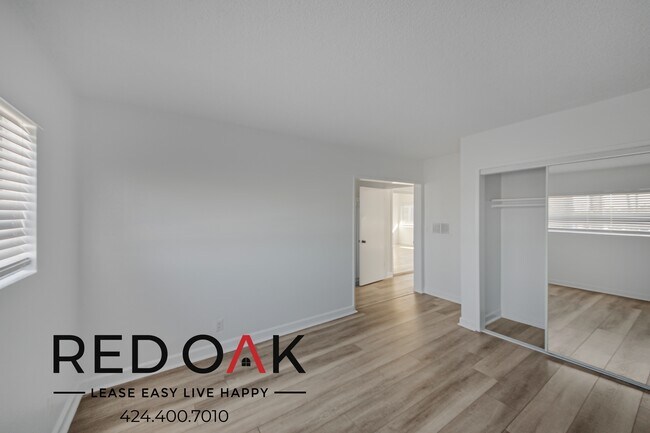 Foto del edificio - Stunning One Bedroom with Spacious Rooms, ...