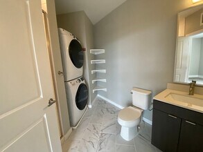 Interior Photo - ONE501