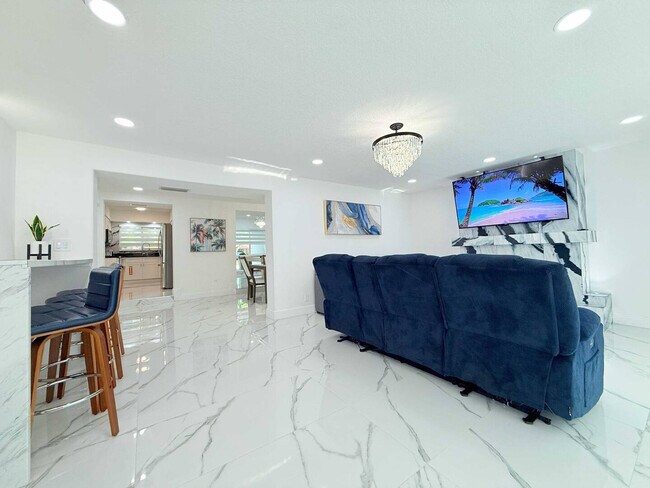 Foto del edificio - 2025 NW 12th Ave