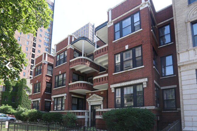 Foto del edificio - 445 W Melrose St