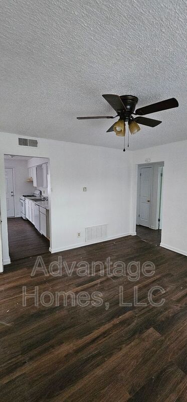 Foto del edificio - 726 N 70th St