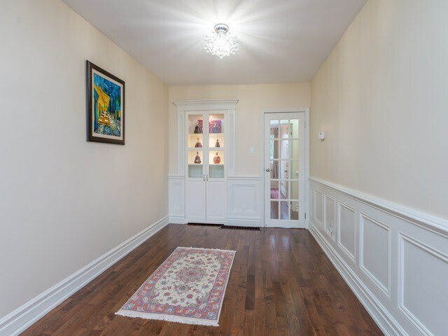 Photo du bâtiment - 350 Taylor Mills Dr N