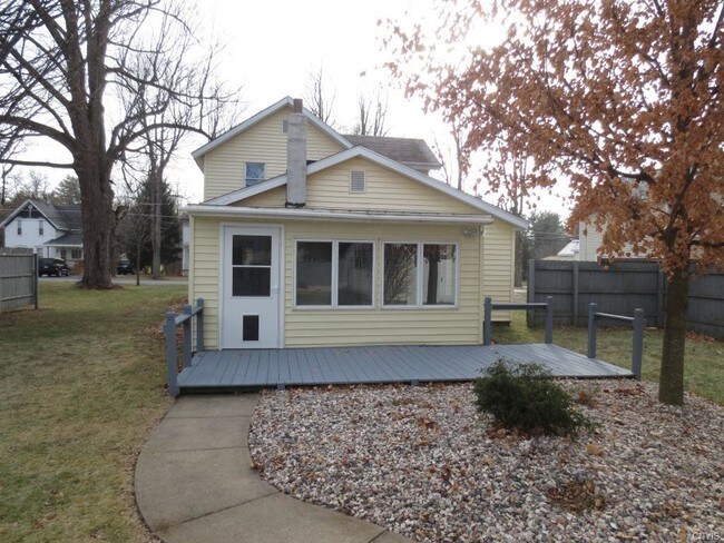 Foto del edificio - 163 Maple St