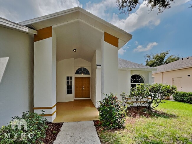 Building Photo - 11211 Sailbrooke Dr