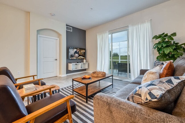 Building Photo - 723 Ocean Course Ave